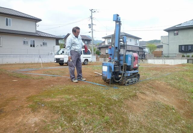 地盤調査が行われました。