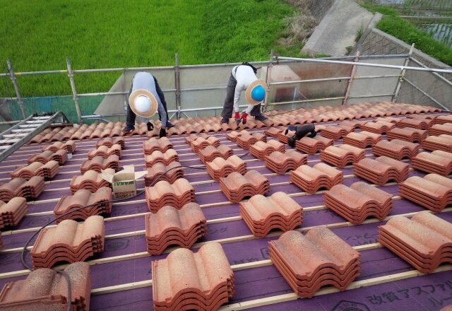 屋根瓦の施工